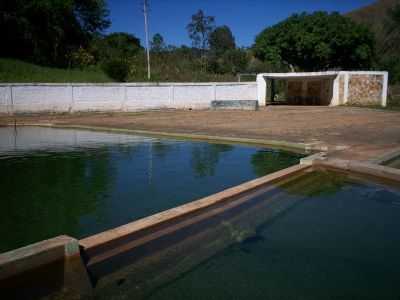 PISCINA DE FERVEDOURO, POR ANA ELISA MARTINS - FERVEDOURO - MG